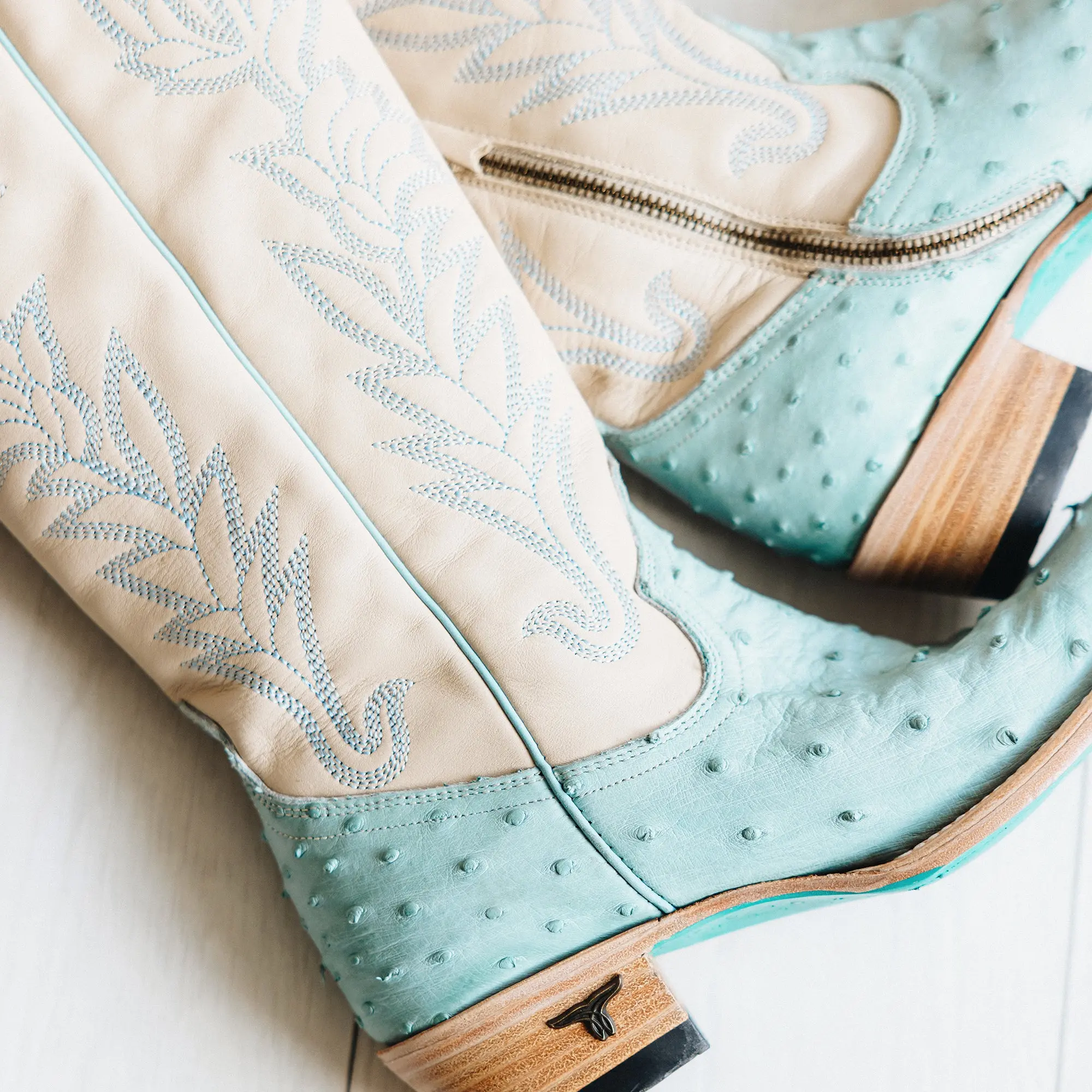 Sandaga Knee High - Powder Blue Ostrich - Image 15
