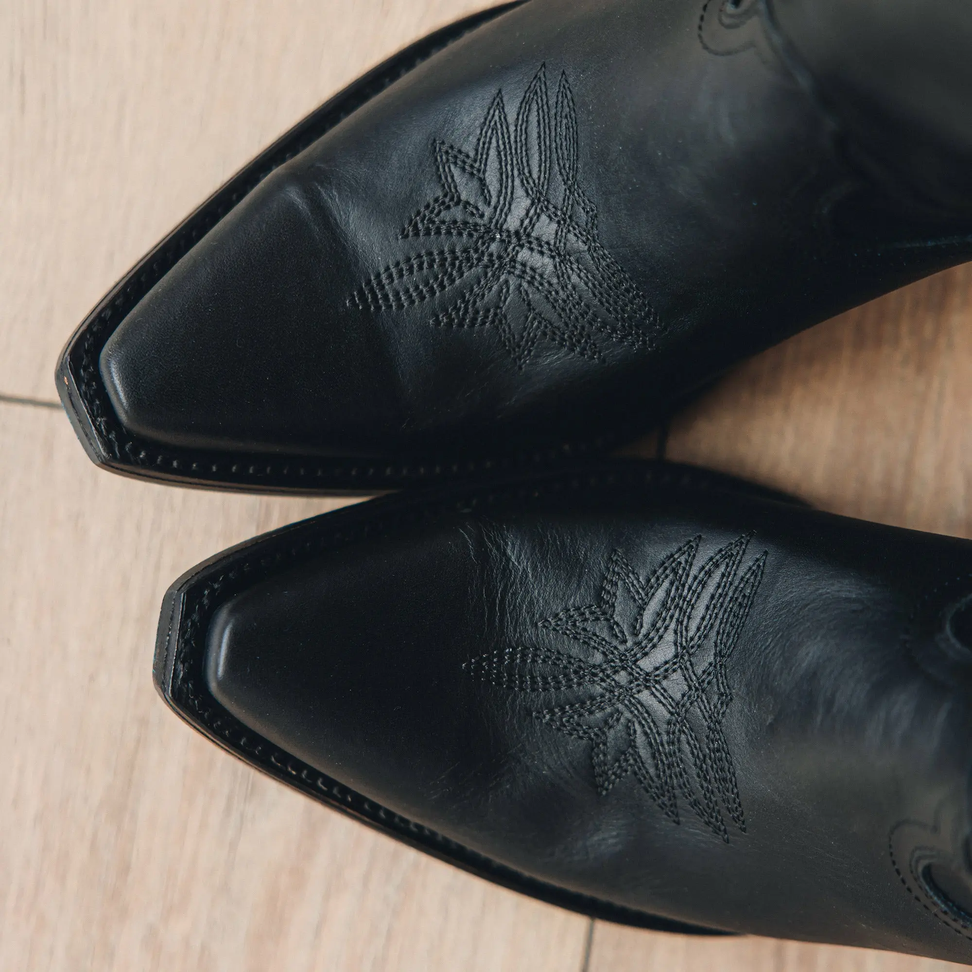 Smokeshow Boot - Jet Black - Image 15